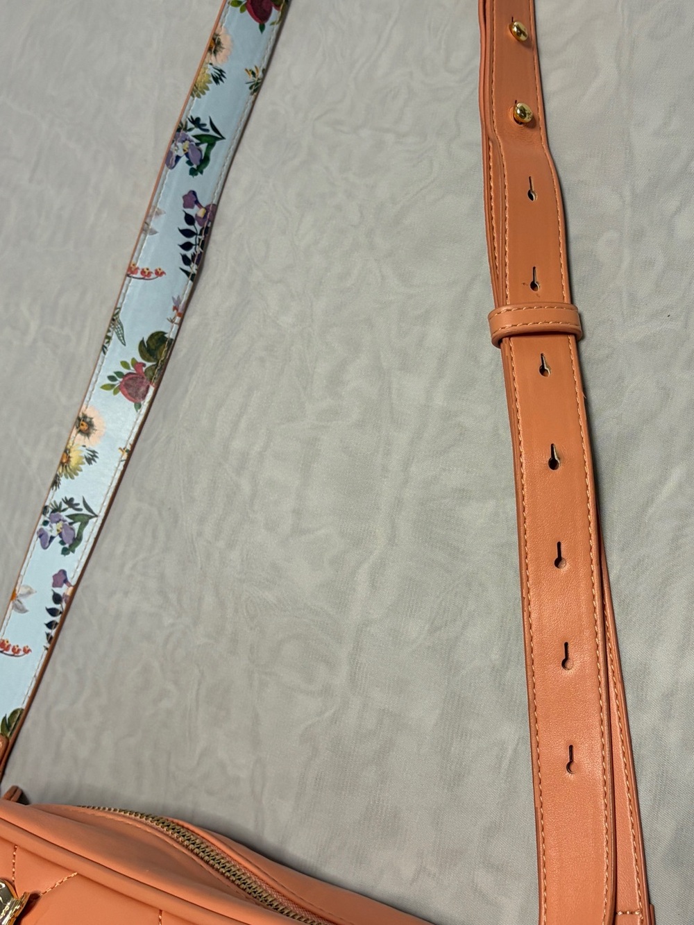 Disney Mary Blair Alice in Wonderland Quilted Crossbody Bag Coral - Picture 3 of 13